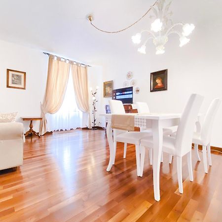 Santacecilia Apartment Верона Екстериор снимка